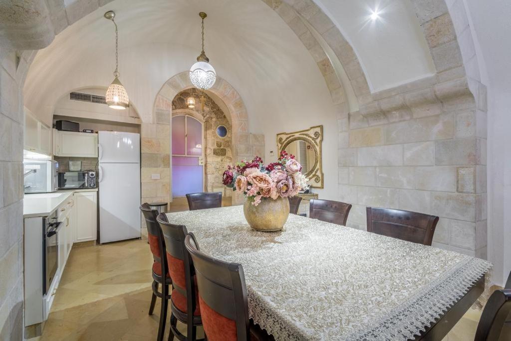Western Wall Luxury House - Avraham Jerusalem Exterior photo